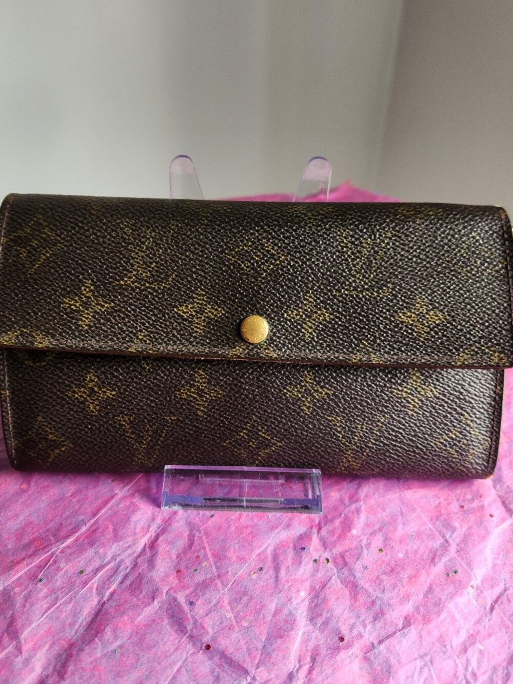Louis Vuitton Monogram Portefeiulle Sarah Long Bifold Wallet